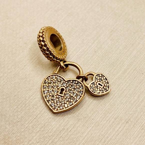 EUC Pandora 781807CZ Pandora Rose Love Locks Dangle Charm w/ Clear Zirconia - Picture 4 of 8